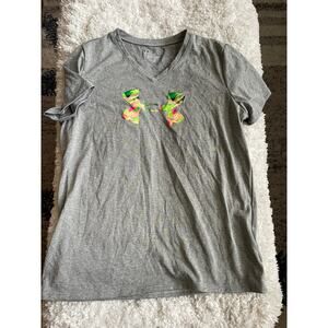 Under Armour girls sz. XL loose gray short sleeved v-neck tropical camo logo tee